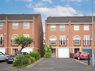 Town house for sale in Warren House Walk, Sutton Coldfield B76