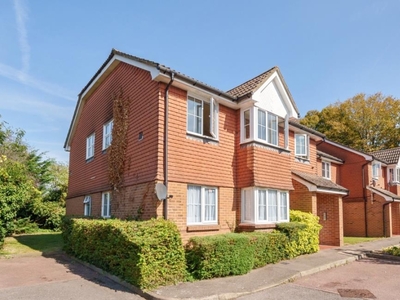 1 Bed Flat/Apartment For Sale in Staines-Upon-Thames, Stanwell Village, TW19 - 5178598