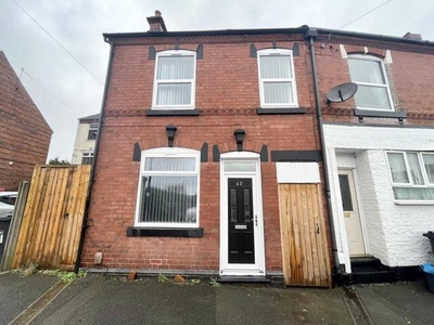2 Bedroom House Brierley Hill West Midlands
