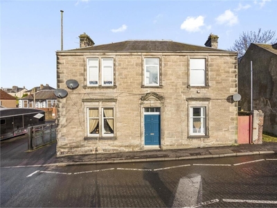 4 bed ground floor flat for sale in Dunfermline