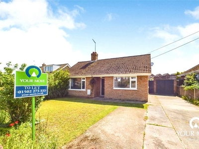 Bungalow to rent in Darby Road, Beccles, Suffolk NR34