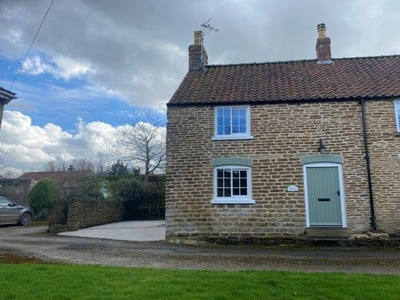 Cottage to rent in The Square, York YO60
