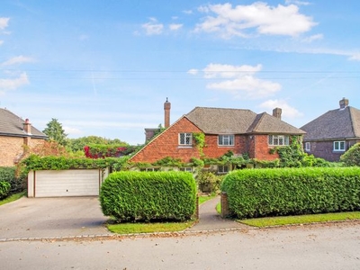 Detached house for sale in Vicarage Road, Southborough, Tunbridge Wells TN4
