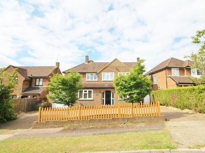 Detached house to rent in Williams Way, Radlett WD7