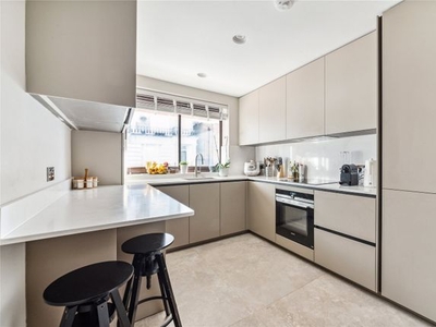 Flat for sale in Hereford Road, Notting Hill W2