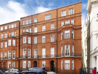 Flat for sale in Palace Gate, London W8