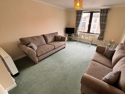Flat to rent in Back Hilton Road, Aberdeen AB25