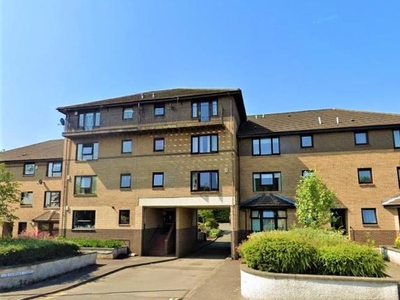 Flat to rent in Flat 2/2, 3 Goldenhill Court, Kilbowie Road, Hardgate, Clydebank G81
