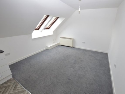 Flat to rent in High Street, Kirkcaldy KY11Jt KY1