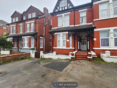 Flat to rent in Lathom Road, Southport PR9
