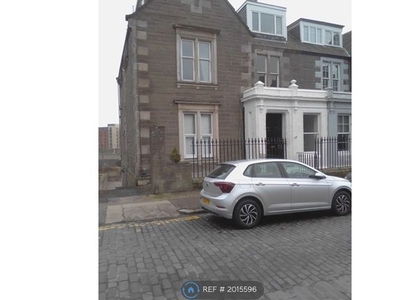 Flat to rent in Roseangle, Dundee DD1