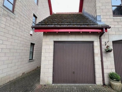Parking/garage to rent in Cottage Green, Cramond, Edinburgh EH4