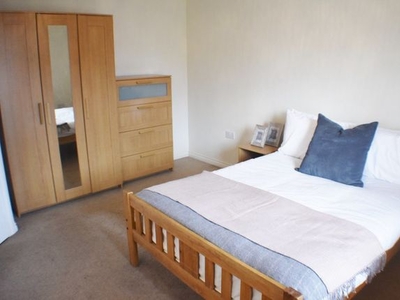 Room to rent in Rm 3, Brickton Road, Hampton Vale PE7