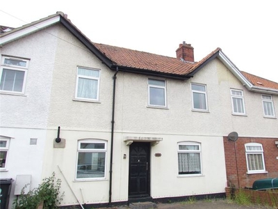 Terraced house to rent in Parkeston Road, Dovercourt, Essex CO12
