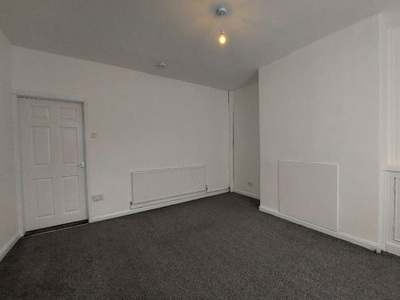 Terraced house to rent in Piccadilly Road, Burnley BB11