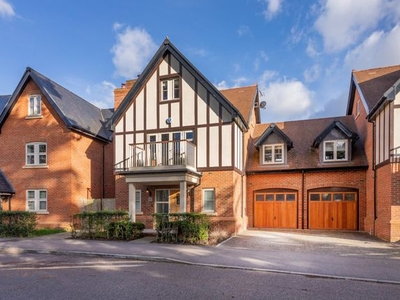 Town house for sale in Mill Lane, Taplow, Maidenhead SL6