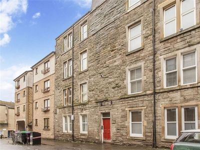 1 bed ground floor flat for sale in Abbeyhill