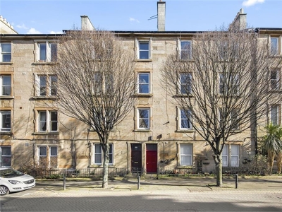 1 bed third floor flat for sale in Polwarth