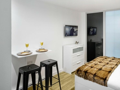 1 bedroom apartment for sale in Fully Managed Liverpool Property Investments, Strand Street, L1