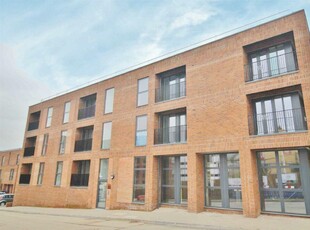 1 bedroom apartment for sale in Kiln Close, Gloucester, GL1
