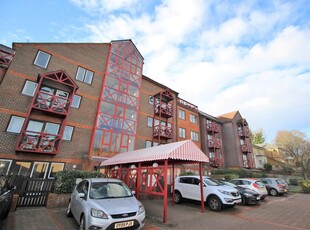 1 bedroom apartment for sale in Mount Place, The Mount, GU2