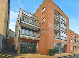 1 bedroom apartment for sale in Staple Gardens, Winchester, Hampshire, SO23