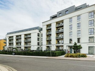 1 bedroom apartment for sale in Tudor Rose Court, South Parade, Southsea, PO4