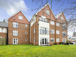 1 bedroom apartment for sale in Uplands Road, Guildford, Surrey, GU1