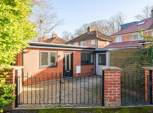 1 bedroom bungalow for sale in Grays Road, Headington, Oxford, OX3