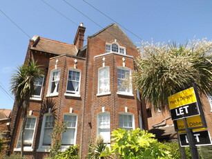 1 bedroom flat for rent in Helena Road, Southsea, PO4