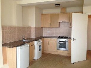1 bedroom flat for rent in Parrock Street,Gravesend,DA12