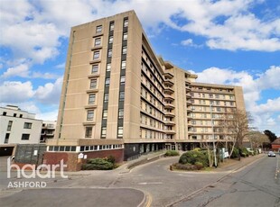 1 bedroom flat for rent in The Panorama, TN24