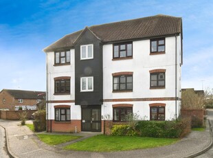 1 bedroom flat for sale in Bounderby Grove, Chelmsford, Essex, CM1