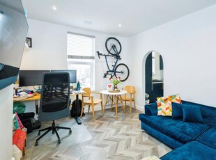 1 bedroom flat for sale in London Road, Portsmouth, PO2