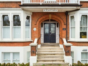 1 bedroom flat for sale in Mount Ephraim, TUNBRIDGE WELLS, Kent, TN4