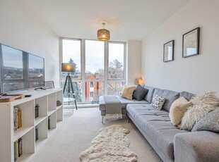 1 bedroom flat for sale in Printing House Square, Guildford, Surrey, GU1