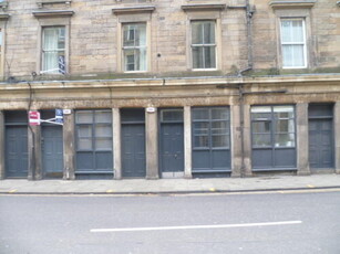 1 bedroom ground floor flat for rent in Duke Street, Edinburgh, EH6
