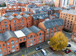 1 bedroom penthouse for sale in Bakers Court, Steam Mill Street, CH3
