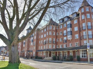 1 bedroom retirement property for sale in Castlemeads Court, Westgate Street, Gloucester, GL1