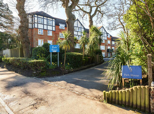 1 bedroom retirement property for sale in Kingswood Road, Tunbridge Wells, TN2