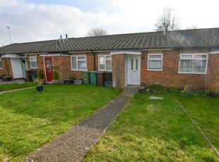 1 bedroom terraced bungalow for sale in Mount View, London Colney, St. Albans, AL2