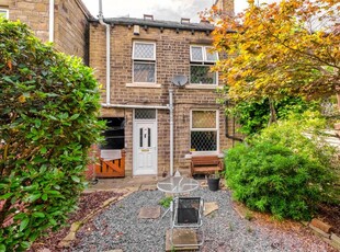 1 bedroom terraced house for sale in School Street, Huddersfield, HD5
