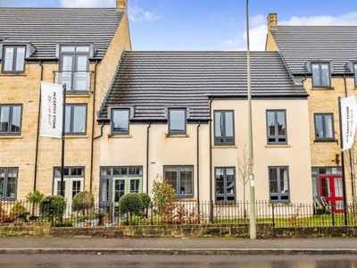 2 Bed Flat/Apartment For Sale in Chipping Norton, Oxfordshire, OX7 - 5344196