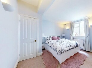 2 bedroom apartment for rent in Croydon Road, Beckenham, BR3