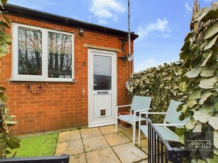 2 bedroom apartment for sale in Brook Lane, Newton, Chester, CH2