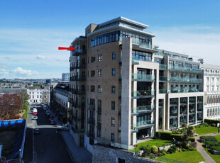 2 bedroom apartment for sale in Cliff Road, The Hoe, Plymouth, PL1