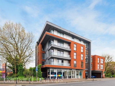 2 bedroom apartment for sale in Garratt Lane, London, SW18