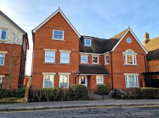 2 bedroom apartment for sale in Gosbrook Road, Caversham, Reading, RG4
