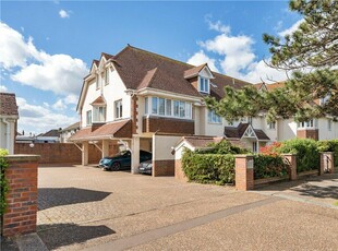 2 bedroom apartment for sale in Grand Avenue, Worthing, West Sussex, BN11