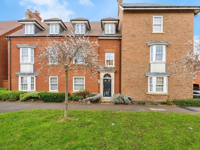 2 bedroom apartment for sale in Greenkeepers Road, Great Denham, Bedford, MK40